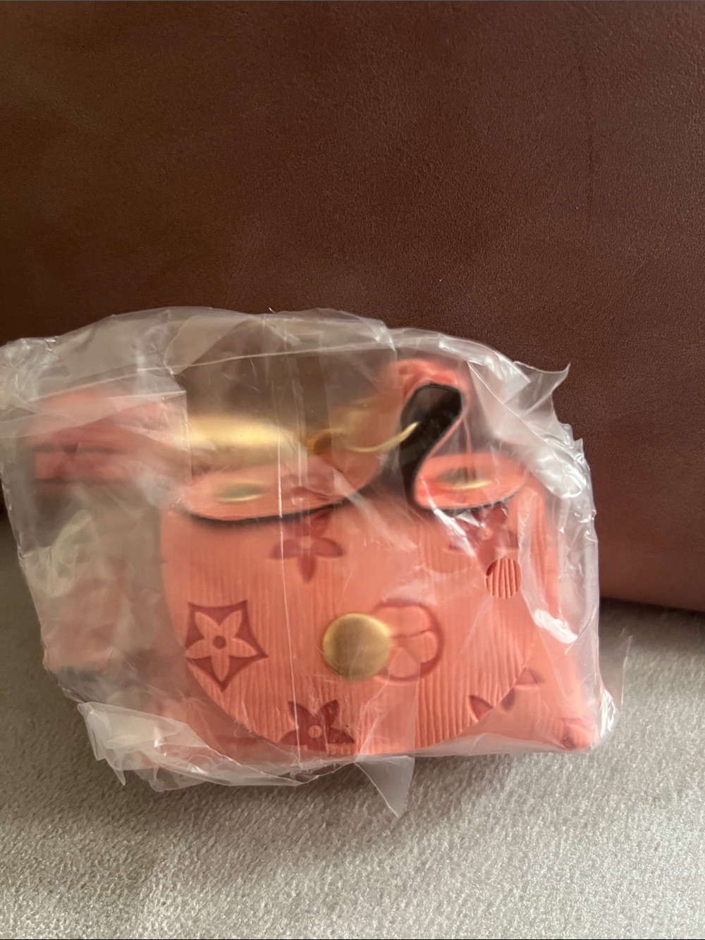 🔥🔥🔥Monogram Mini Bag Charm Keychain with Gold Hardware - Picture 5 of 13